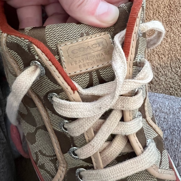 COACH Women’s Signature Barrett Lace Up Sneakers - Picture 3 of 8